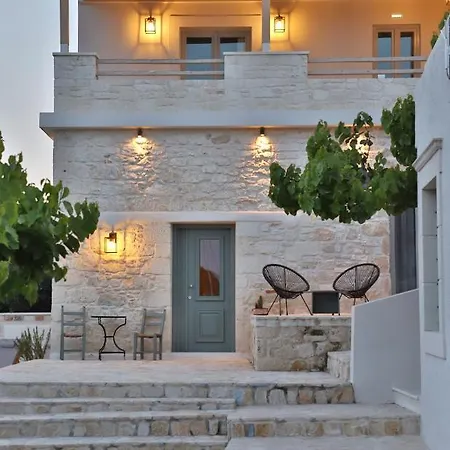 Amvikas Suites-sitia, By Comfortbnb Apartment *