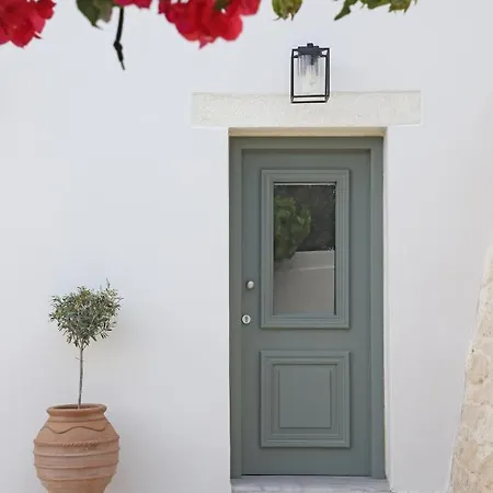 Apartment Amvikas Suites-sitia, By Comfortbnb *