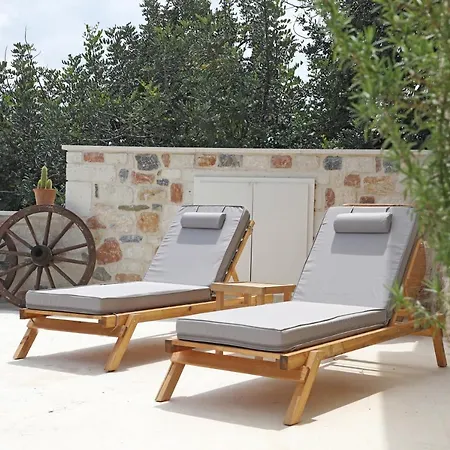 Amvikas Suites-sitia, By Comfortbnb Apartment *