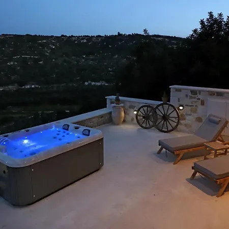 Amvikas Suites-sitia, By Comfortbnb Sitia (Crete)